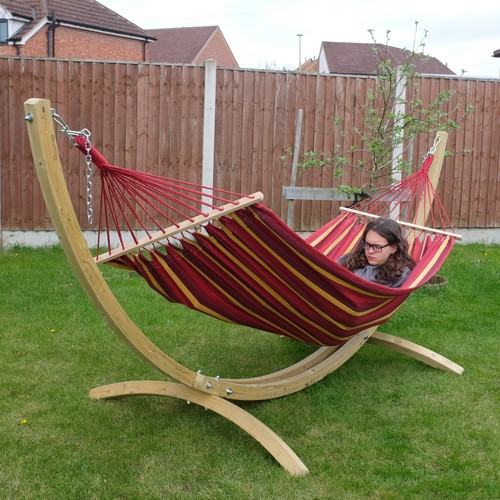 Red stripe garden swing - red,